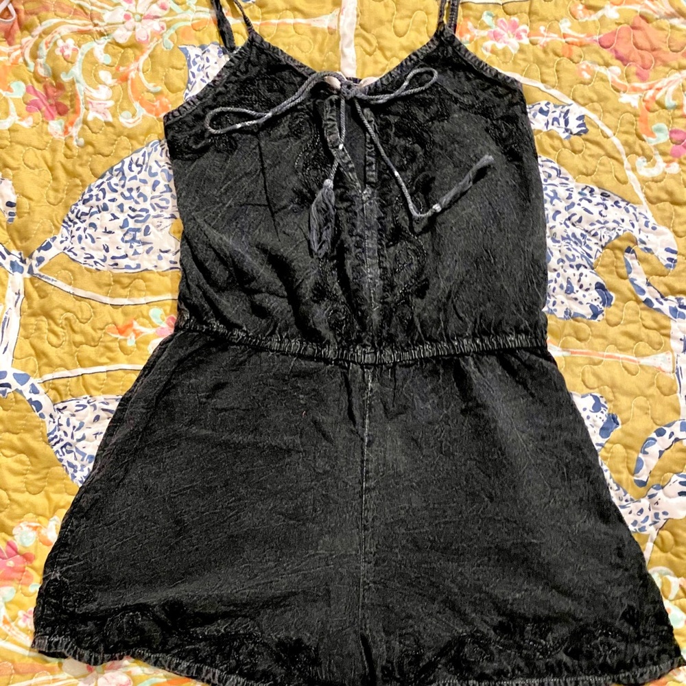 ANTHROPOLOGY embroidered romper